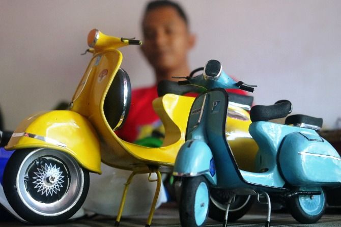 Miniatur Vespa Dari Kaleng bekas