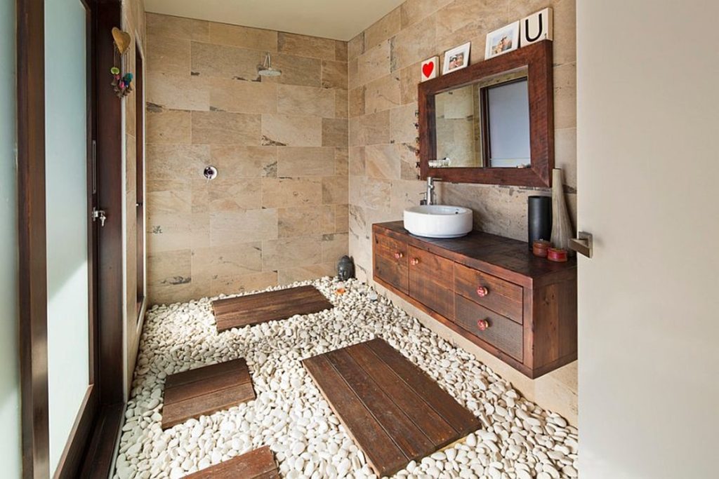 Lantai Kamar Mandi dari Kayu